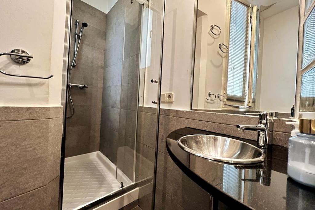 Alojamiento Entero Centro: Piso . Chueca Apartment Madrid Exterior photo