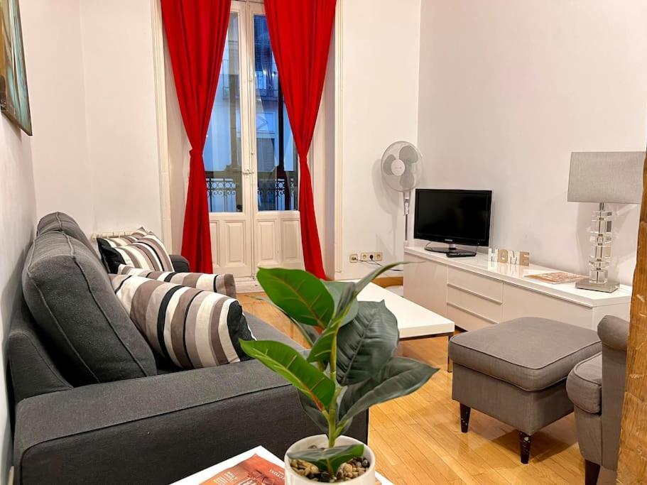 Alojamiento Entero Centro: Piso . Chueca Apartment Madrid Exterior photo