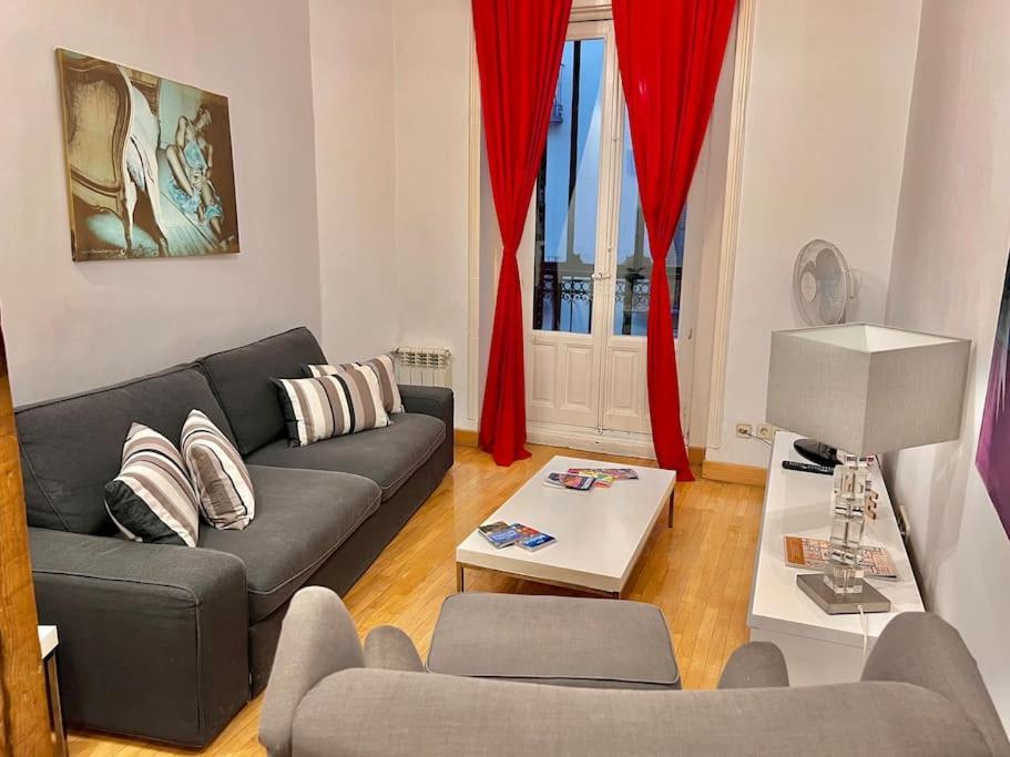 Alojamiento Entero Centro: Piso . Chueca Apartment Madrid Exterior photo