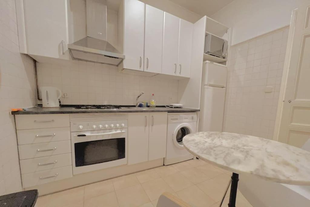 Alojamiento Entero Centro: Piso . Chueca Apartment Madrid Exterior photo